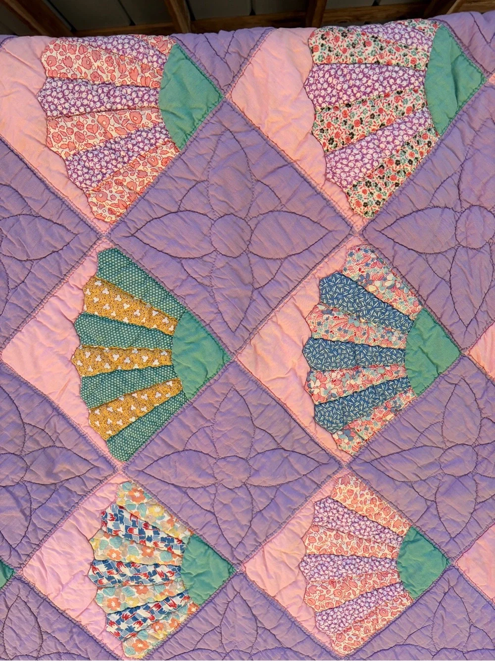 Vintage Lavender Fan Quilt 50x92 - Hand Quilted Scalloped Edge Cottage Quilt
